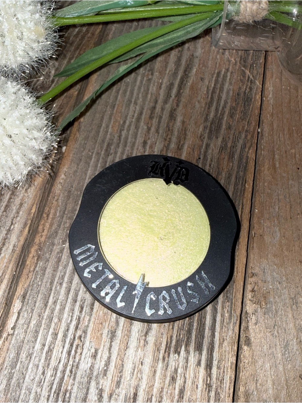 ⭐️ New Kat Von D Metal Crush Graviton Highlighter